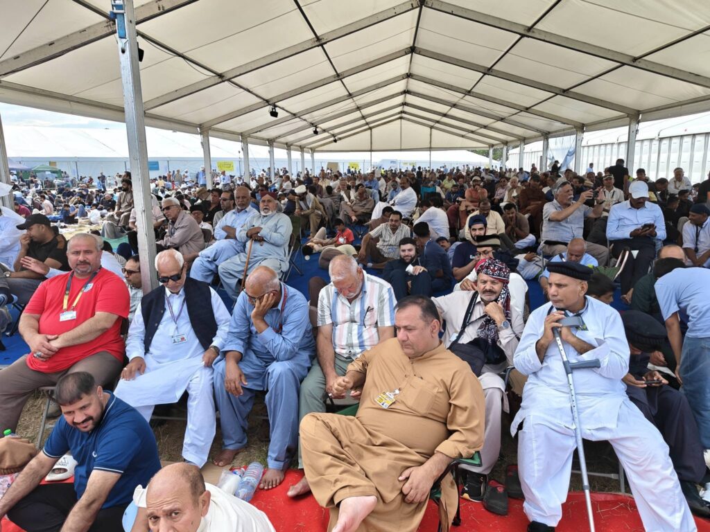 Wereldwijde bai’at, vredesprijs en slottoespraak bepalen laatste dag van Jalsa Salana