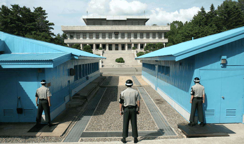 Noord-Korea bouwt kernmacht op zee terwijl Zuid-Korea nauwer met NAVO samenwerkt