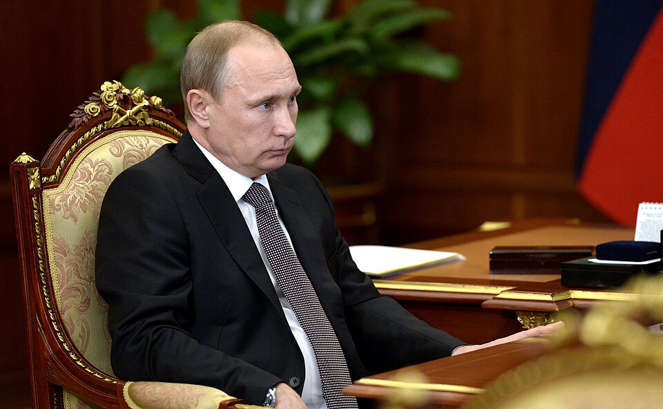 Poetin wijst bevriezing van frontlijn af en houdt vast aan maximale Russische eisen