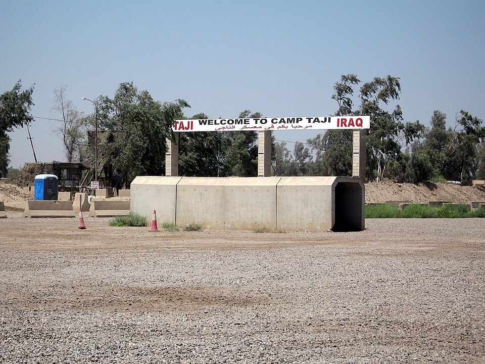 ISW: mogelijke droneaanval beschadigt Amerikaanse munitie bij Camp Taji in Irak