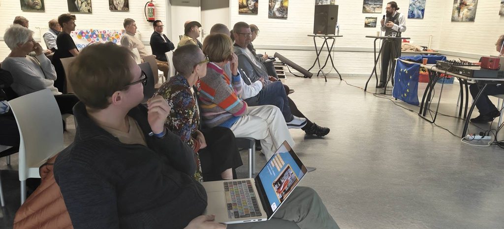 Jarich Monstrey over de mensen die vastlopen achter het digitale loket: wie geen app begrijpt, mag zijn zelfstandigheid niet verliezen