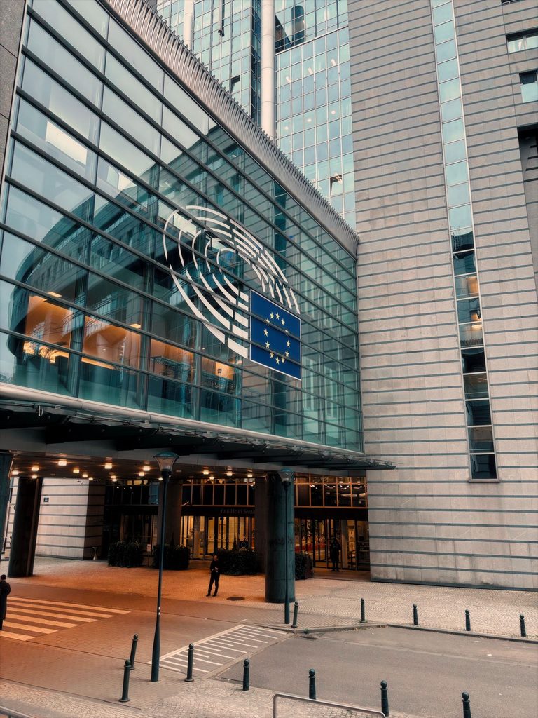 Europees Parlement zet drugshandel, rechtsstaat in Hongarije, bescherming van democratie en vrouwenrechten bovenaan de agenda